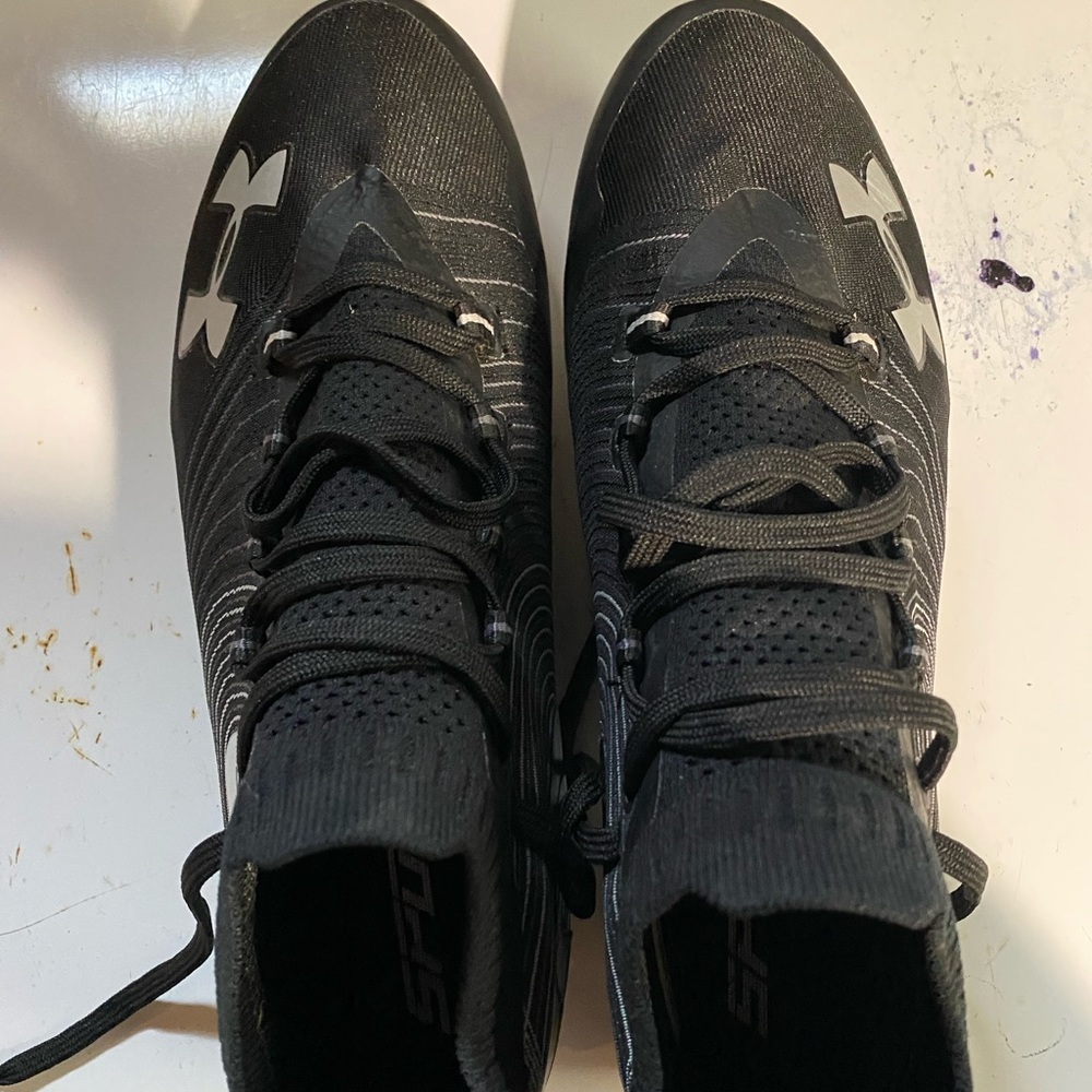 Under armor football cleats size 11 men